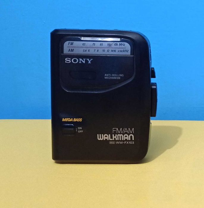 Кассетный плеер Sony Walkman WM-FX103 с наушниками