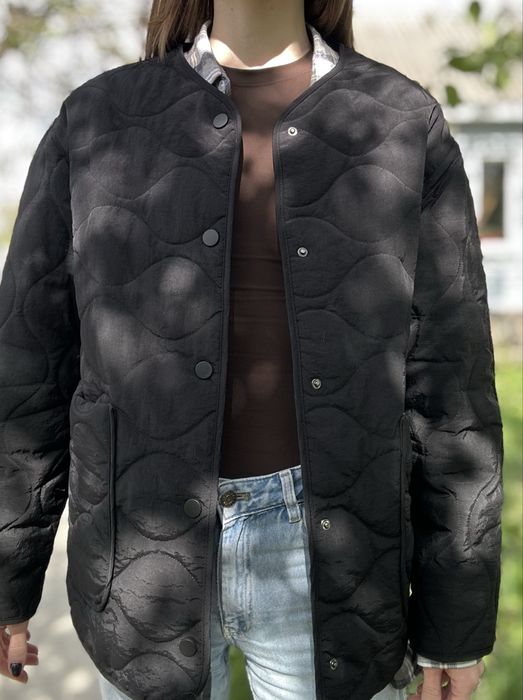 Лайнер куртка вітровка чорного кольору сезон осінь-весна