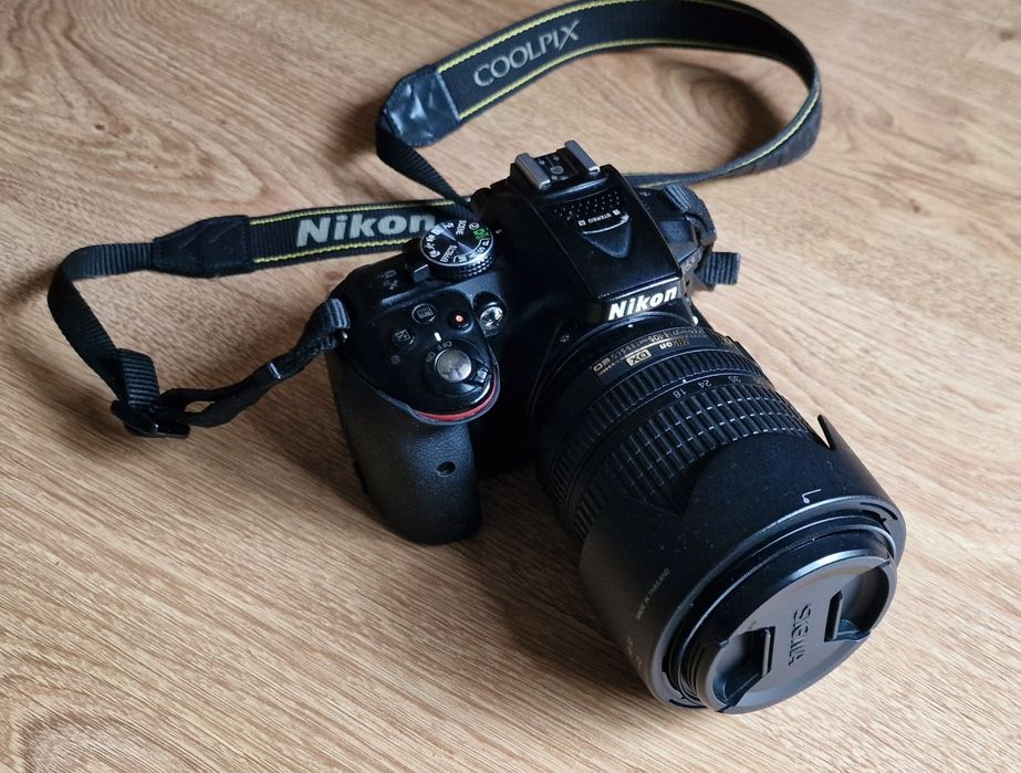 aparat Nikon D5300 + obiektyw AF-S DX NIKKOR 18-105mm f/3.5-5.6G ED VR