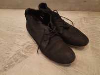 NOBRAND Czarne skórzane buty 40 j vagabond vintage design