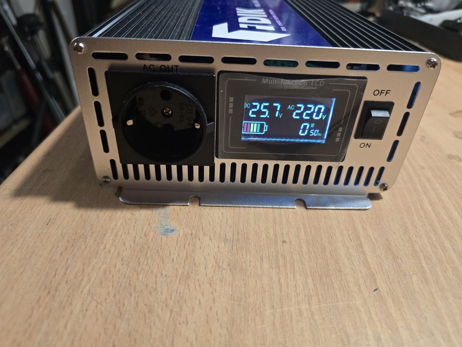 Przetwornica/inwerter 24-230 V 50Hz 2200 W