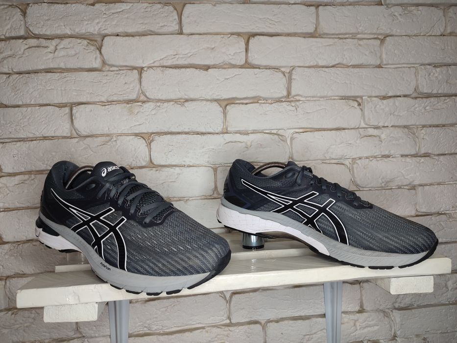 Asics flyte foam кросівки чоловічі оригінальні Англія 28.5см