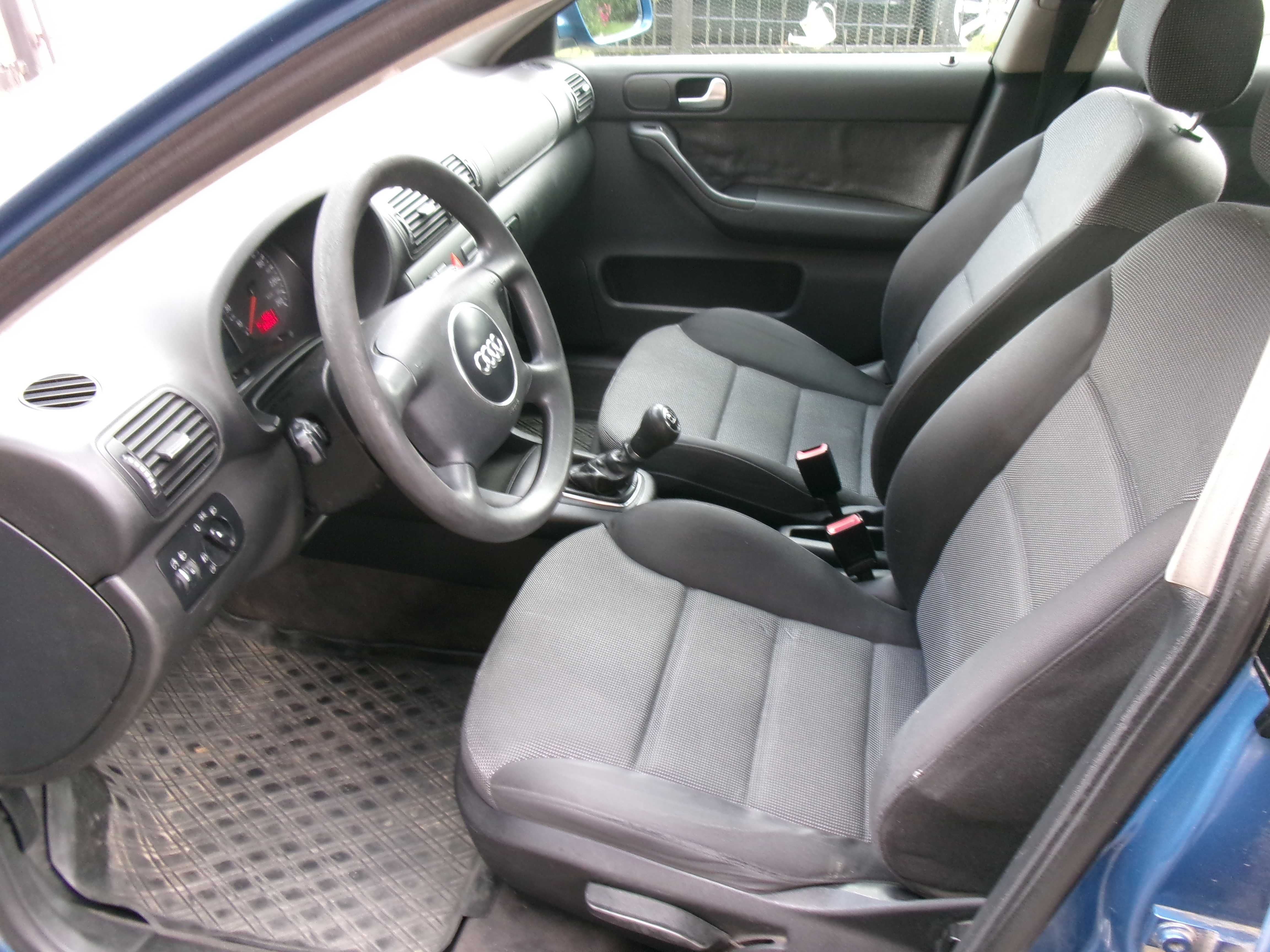 Ladne Audi a3 1.6 benz.sr -Lift 2002 rok klima spr stan bdb
