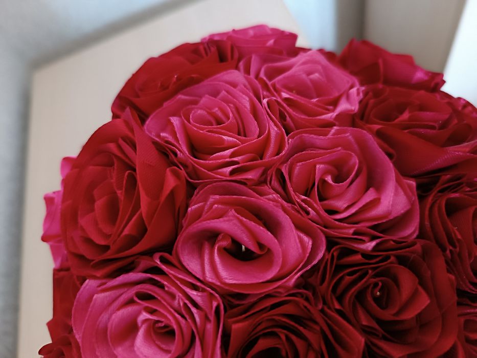 Троянди (рози) букет з атласу