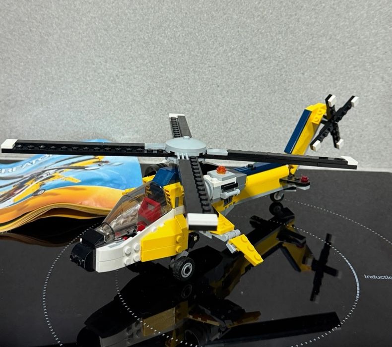 LEGO 31023 Yellow Racers