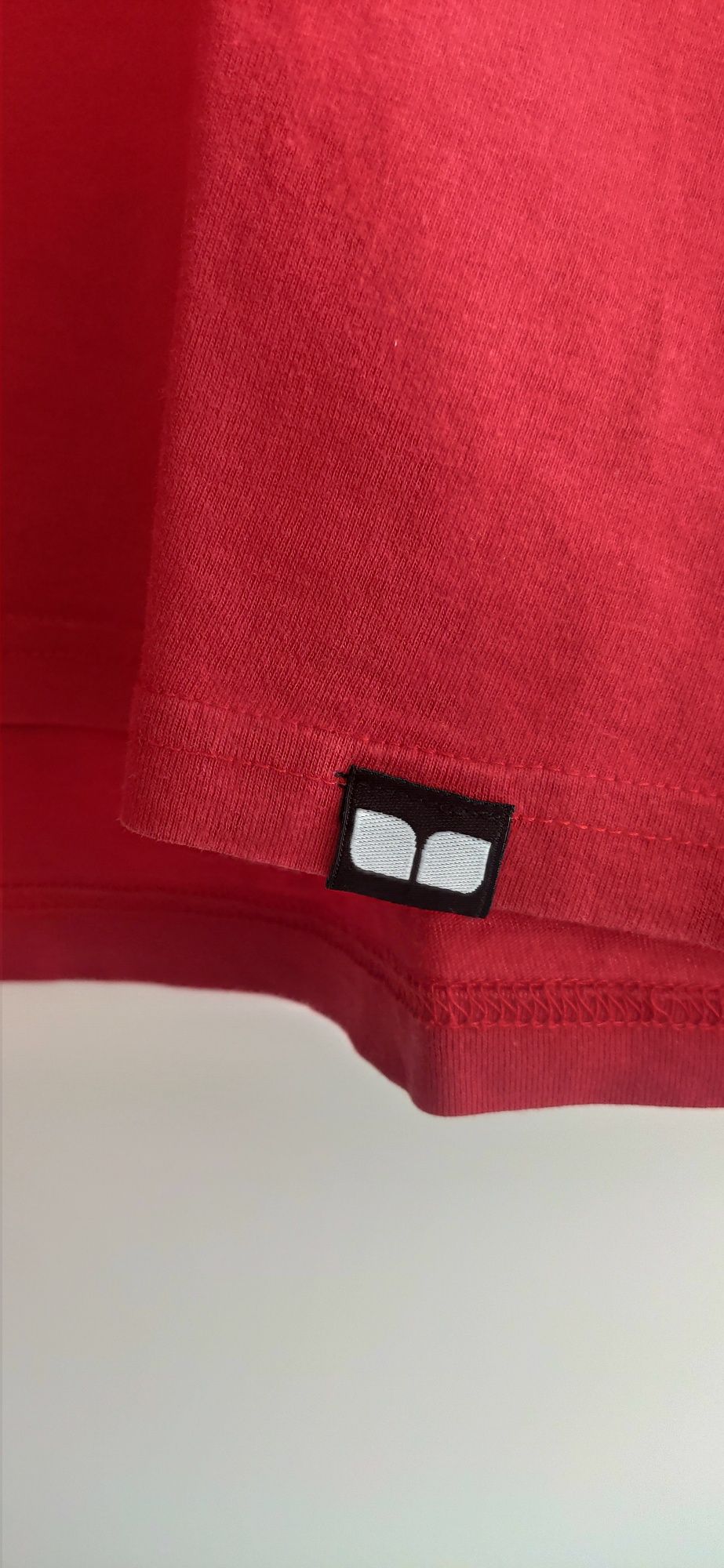 Camisola vermelha da Doone Essentials