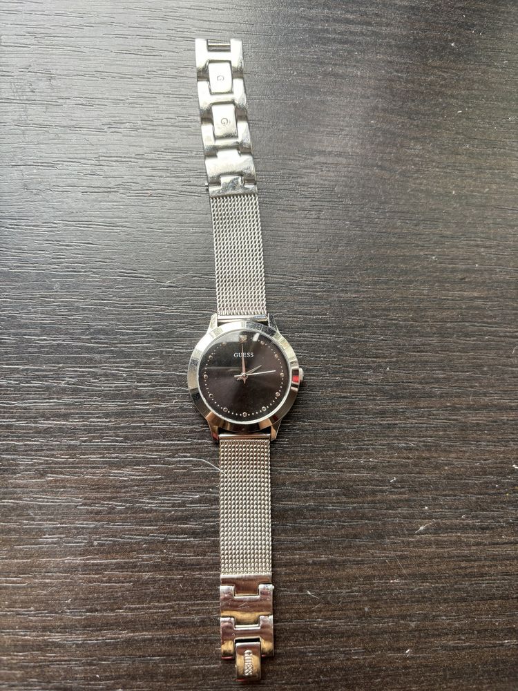 Zegarek Guess srebrny