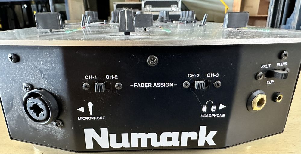 Mesa de mistura Numark sm-3