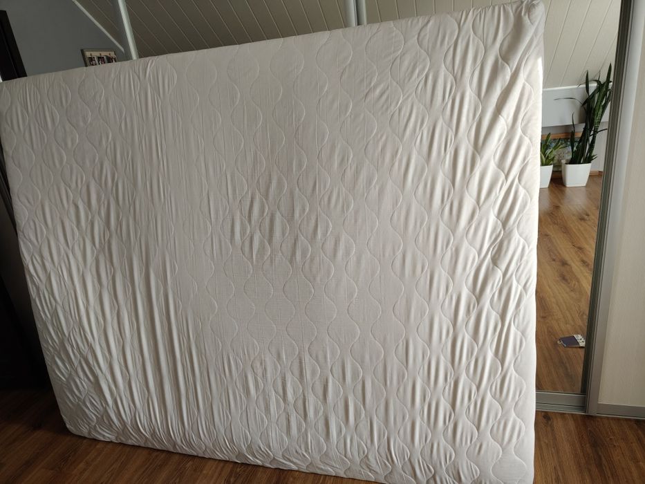 Materac sprężynowy 160x200