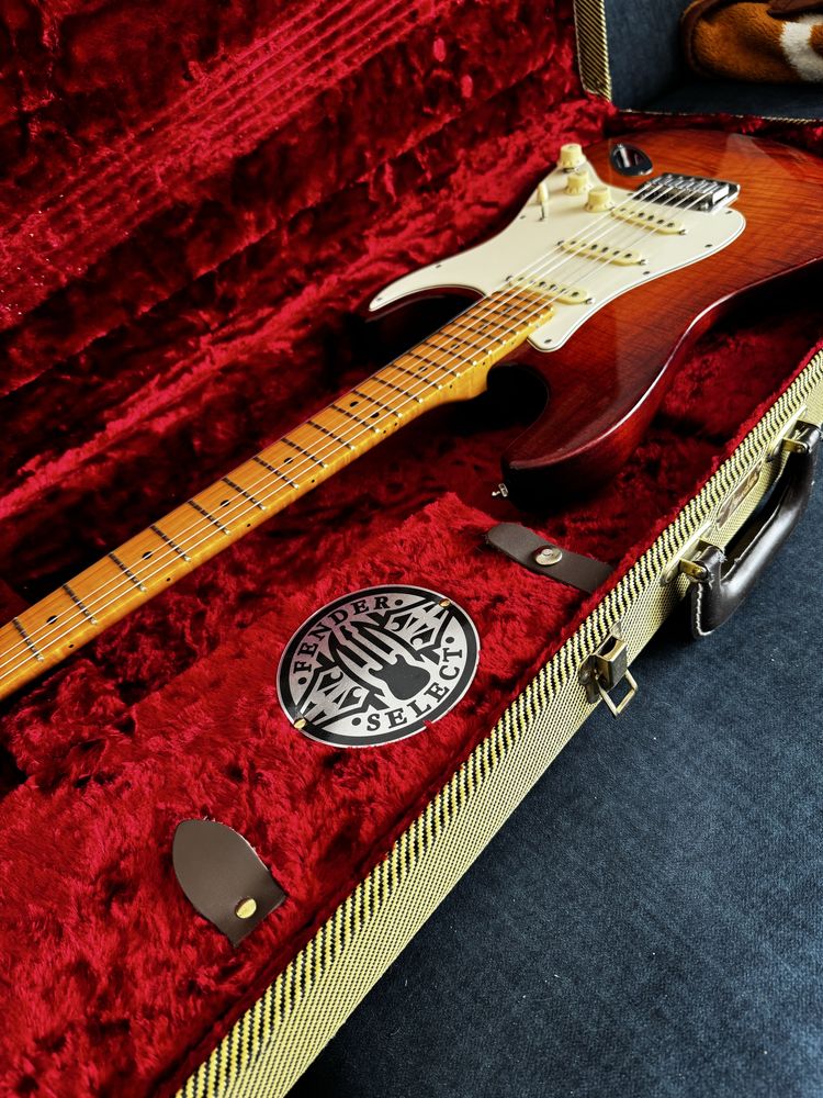 Fender Stratocaster American Select Cherry Burst 2012