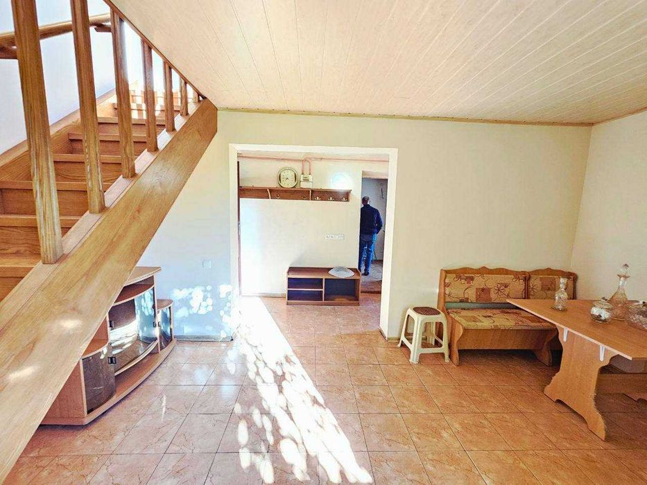 Будинок в Великодолинському