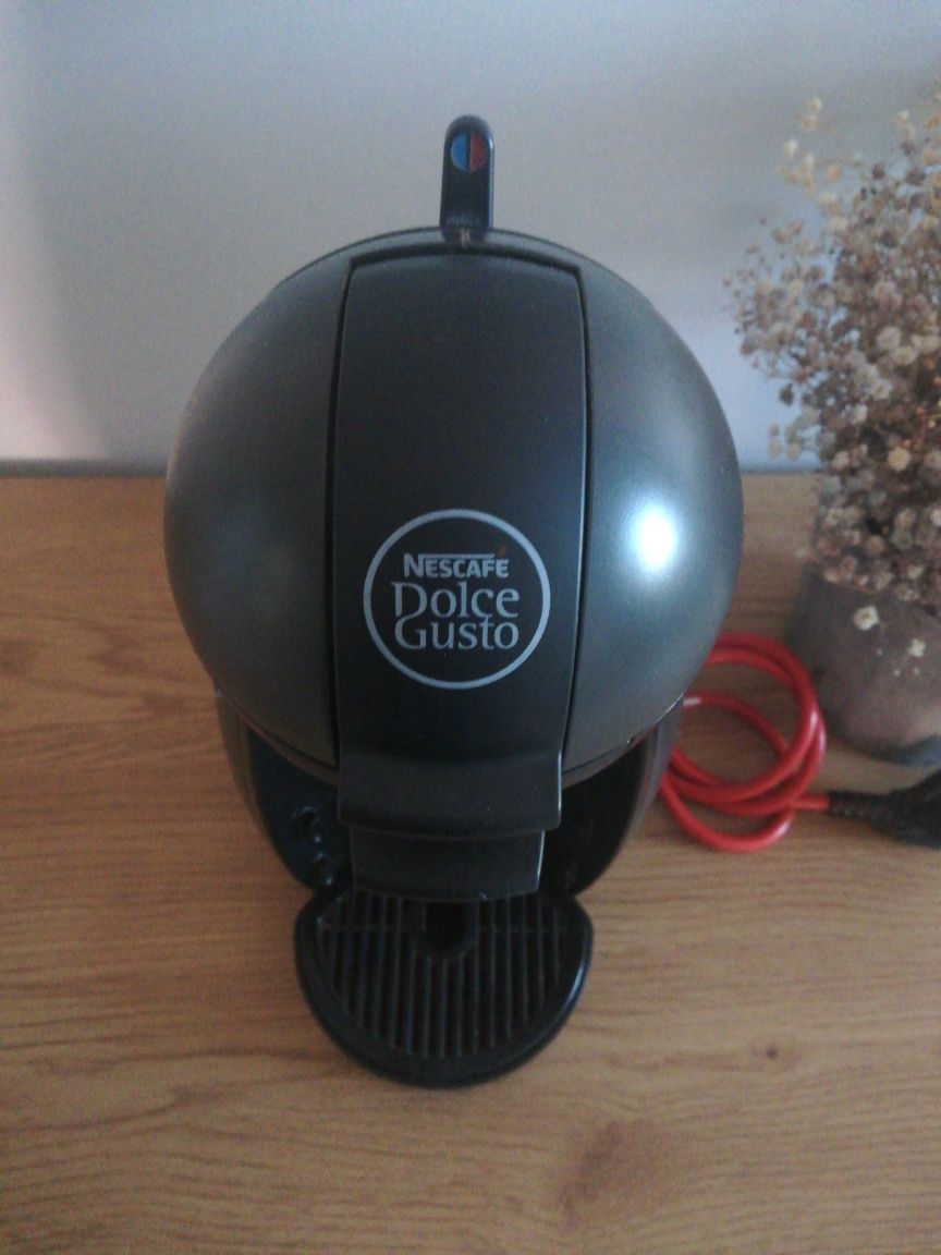 Ekspres do kawy Nescafe Dolce Gusto