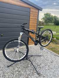 Rower dartmoor hornet 2022 dirt,dh,stunt,4x,fr,bmx