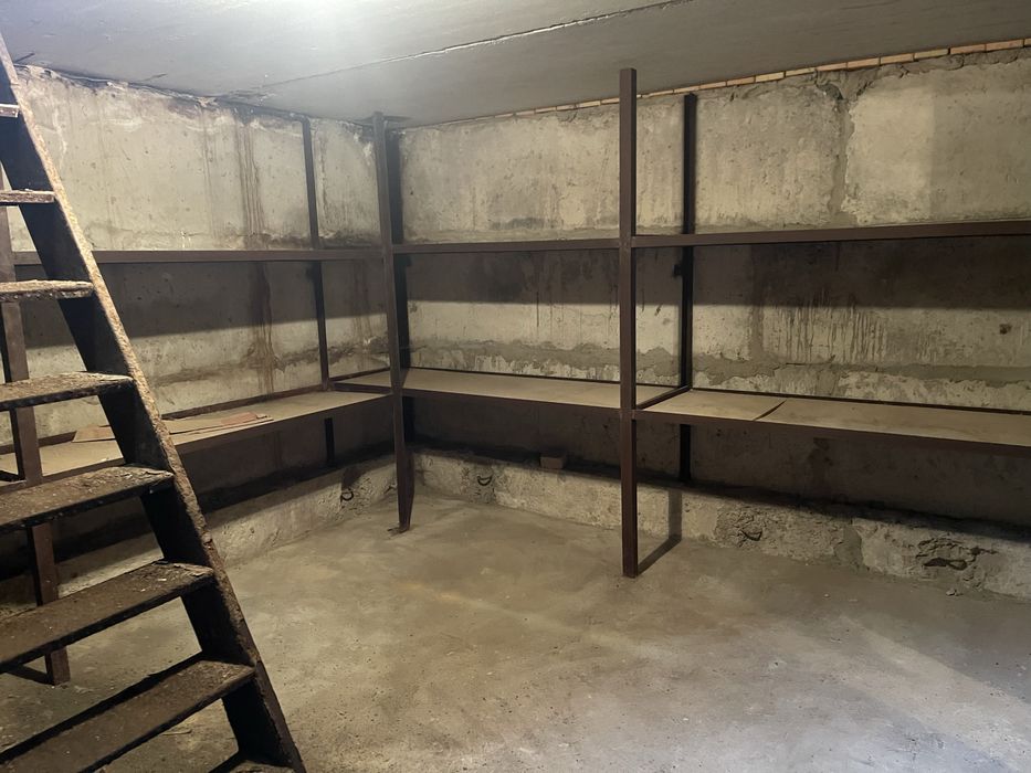 Здам в оренду гараж (2 поверхи, Позняки)