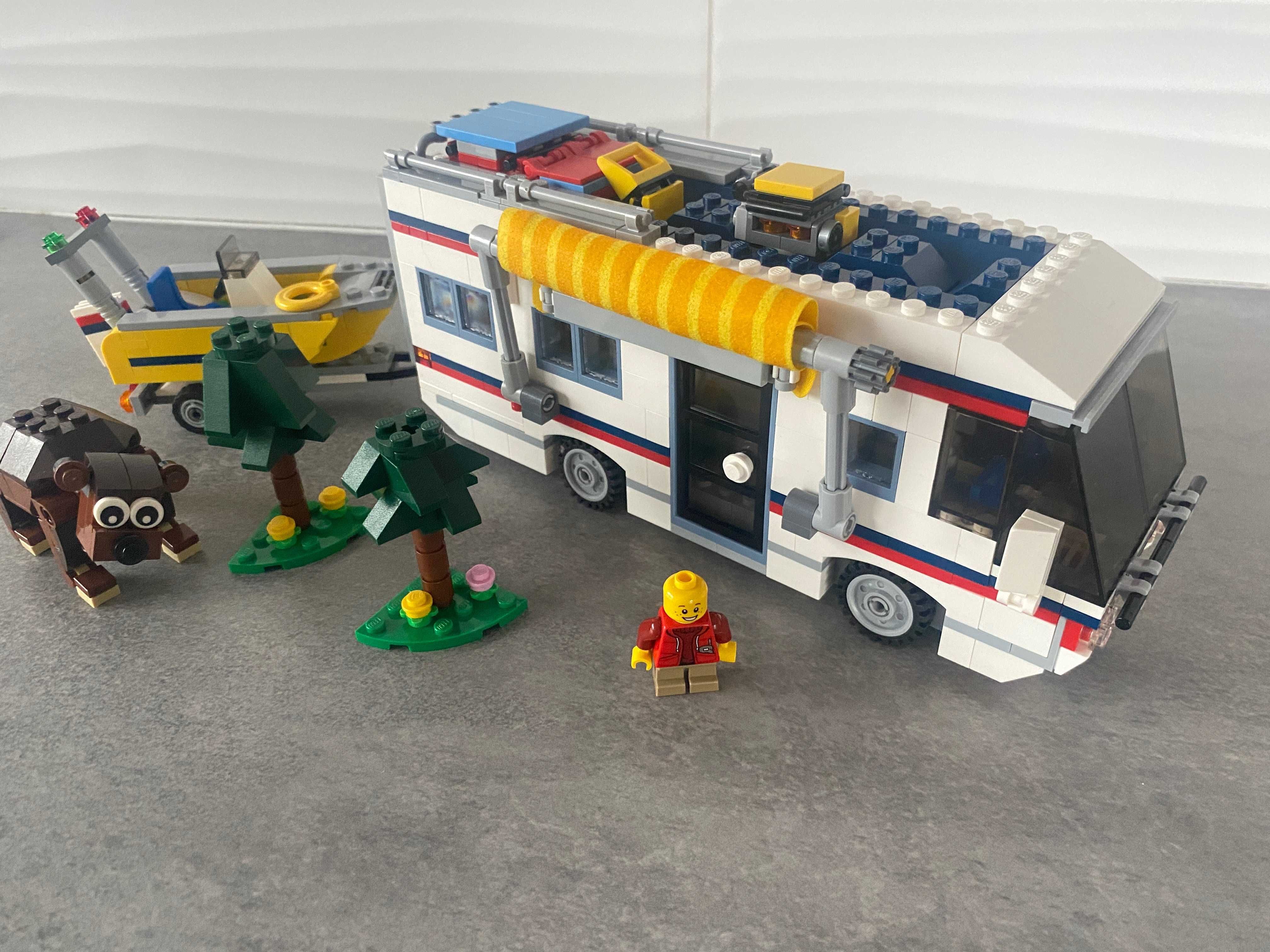 LEGO Creator 3w1 Wyjazd na wakacje 31052 KAMPER