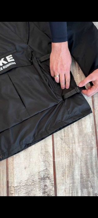 Стильна зимова чоловіча куртка nike анорак з карманами