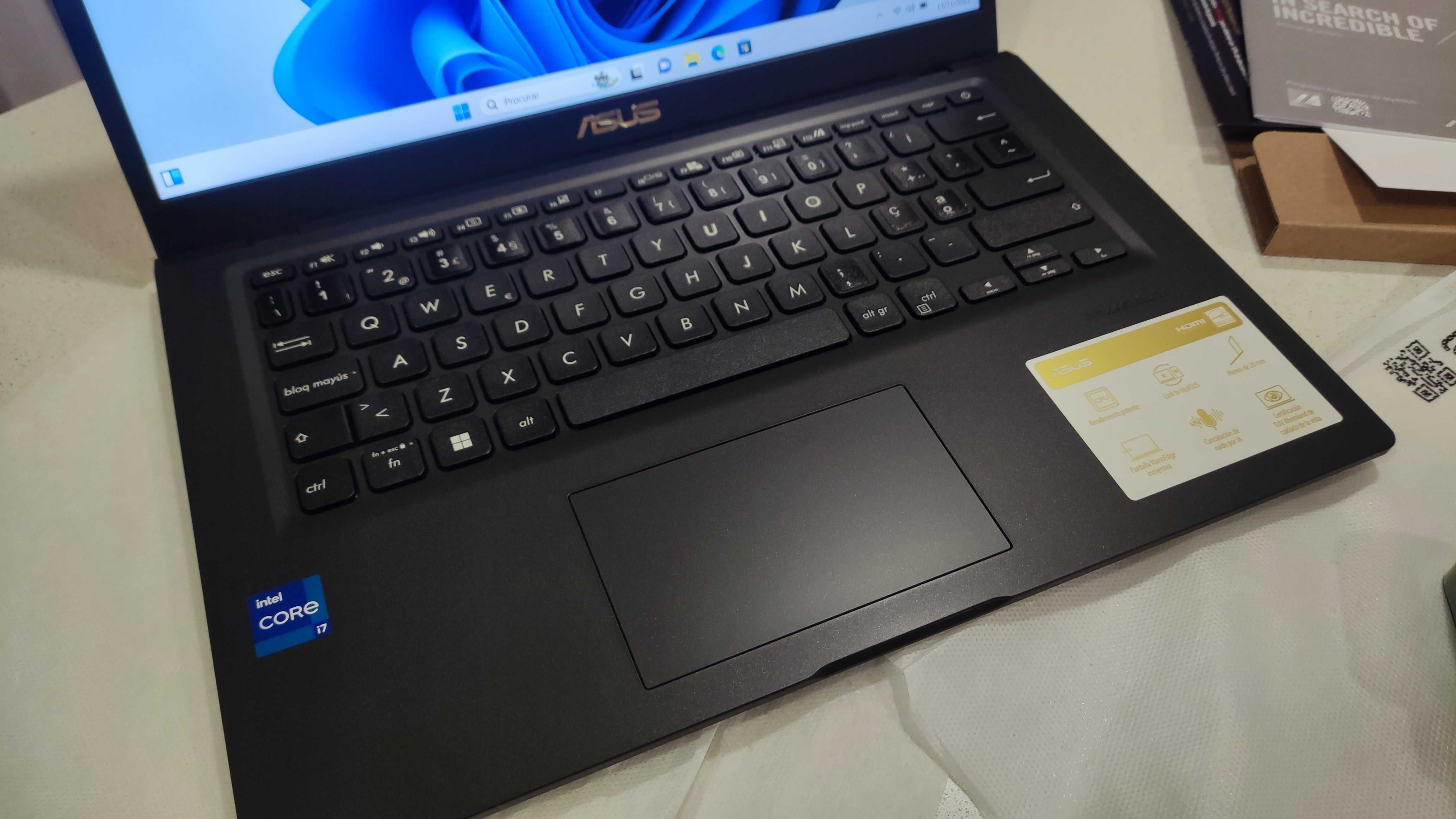 Portátil ASUS F1400, i7, 14 polegadas, 500gb, novo em caixa, garantia