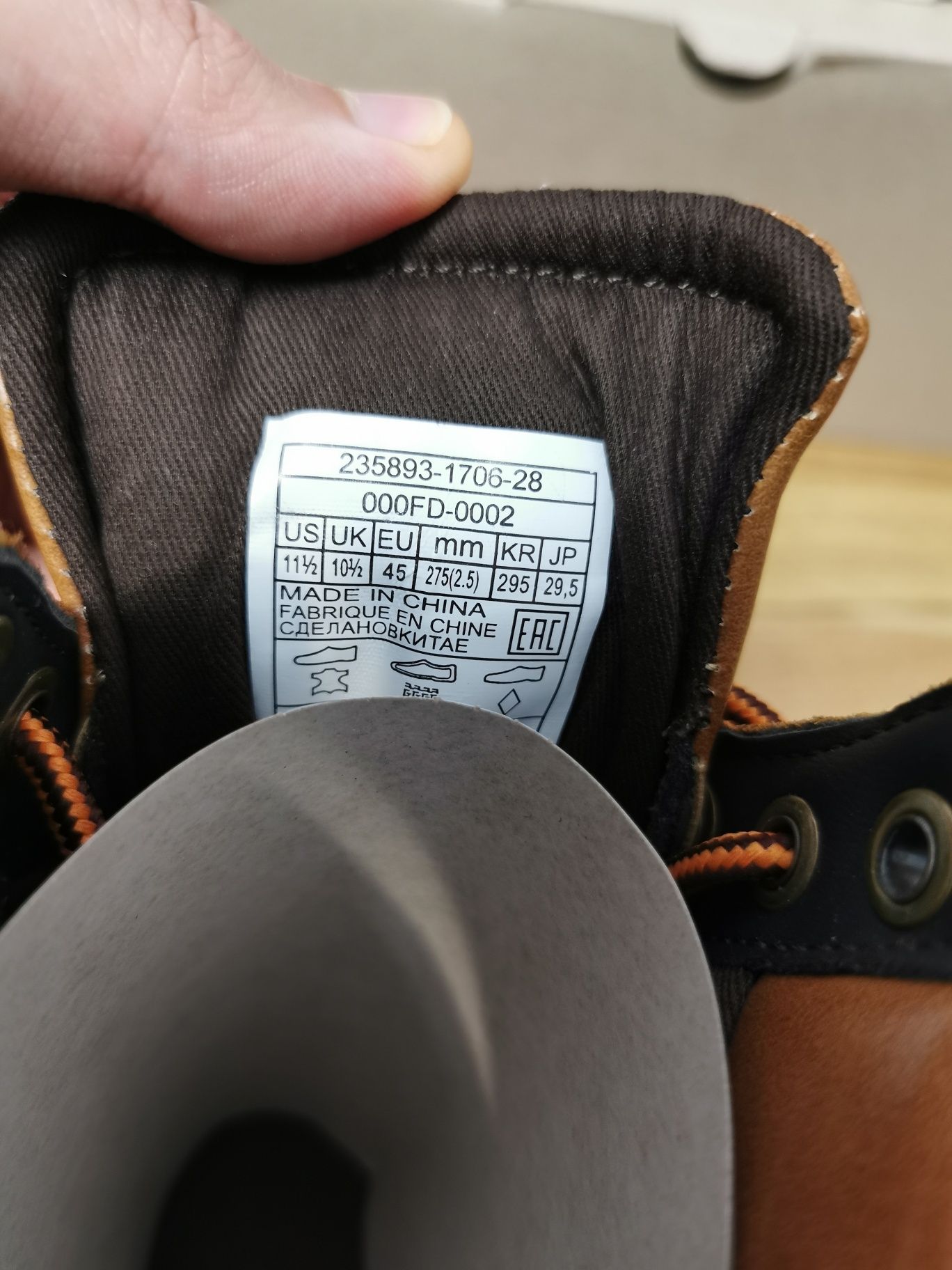 Levis Abner Red Tab 45