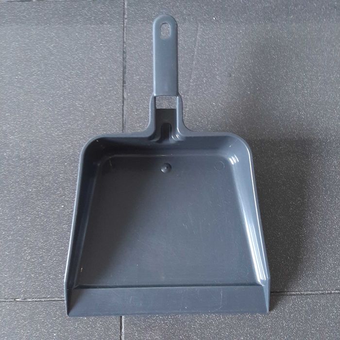 Pá para Lixo Cinzenta