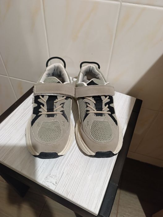 Кросівки для хлопчика на устілку 23,5-24