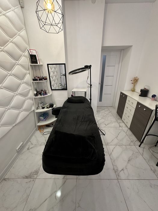 ПРОДАЖ комерційного приміщення, 3 мкрн (ЛІВИЙ БЕРЕГ)