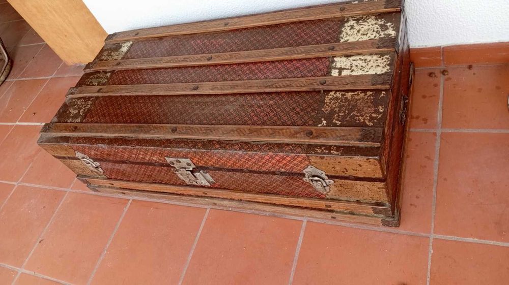 Malâo Vintage e latao e Madeira