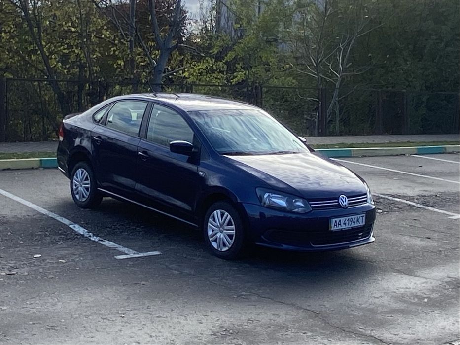 Продам Volkswagen Polo 1.6 газ/бензин з рідним пробігом офіційний 2013