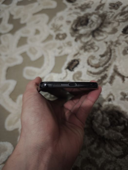 Телефон Samsung s22+ plus  як ідеал