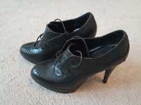 Buty półbuty czarne skórzane damskie modne ALDO 39