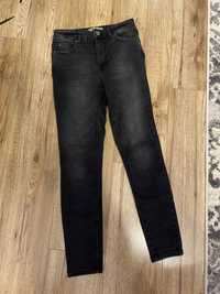 szare jeansy denim co zara z wysokim stanem skinny rurki dopasowane