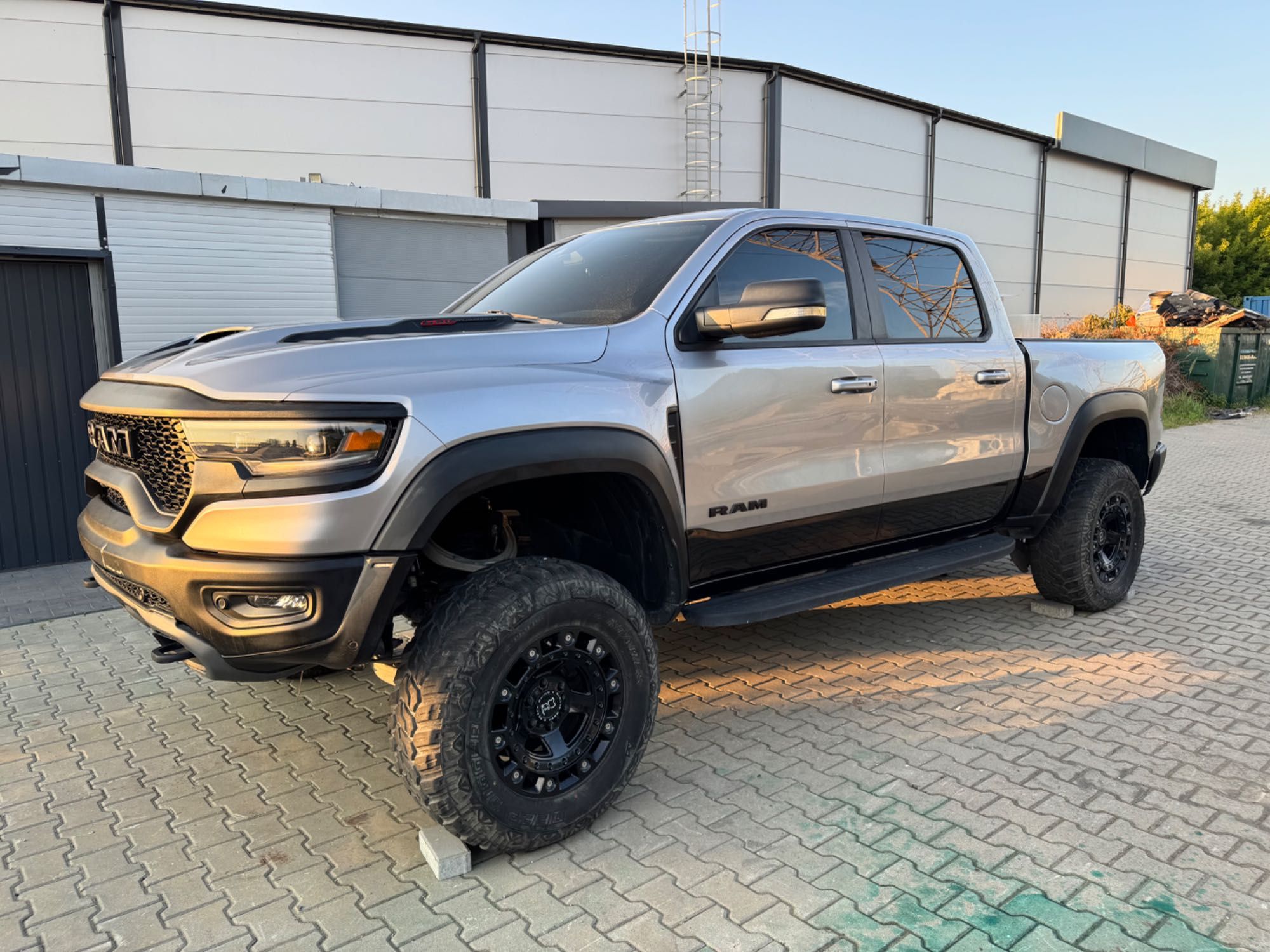 RAM 1500 TRX 2022 bezwypadkowy z USA (bez silnika i skrzyni) FV23%