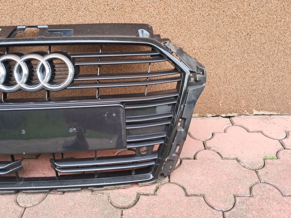 Grill Atrapa Audi A3 8V