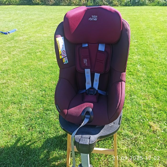 Fotelik Romer Britax DUALFIX M i-SIZE obrotowy Bordowy