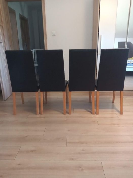 4 krzesła do salonu,jadalni.