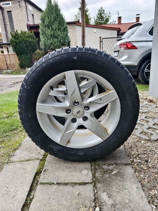 Alu Felgi 17 + opony zimowe Nokian 225/60 5x112 kolce VW AUDI