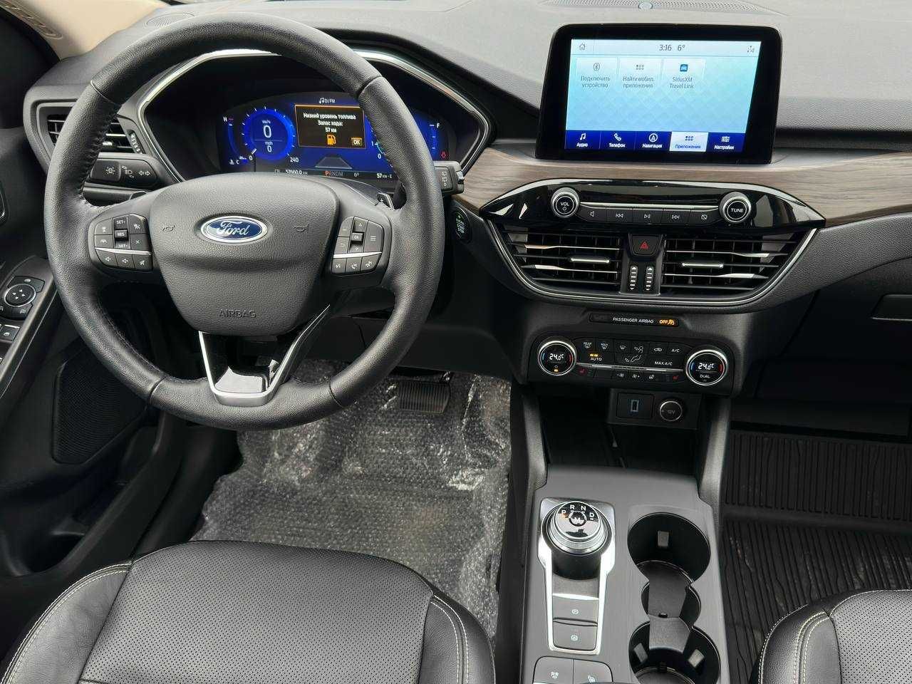 Авто Ford Escape 2020