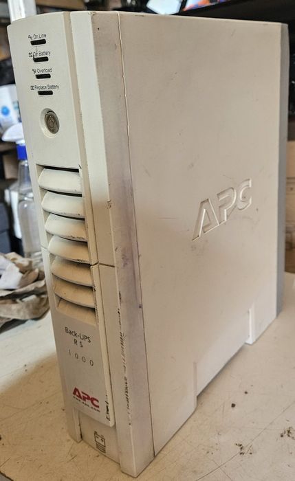 ДБЖ Back-Ups RS 1000