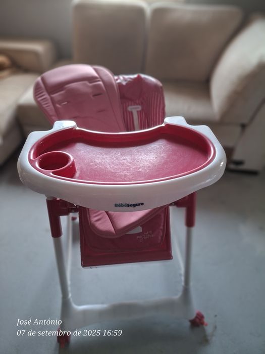 Cadeira de refeições para bebés