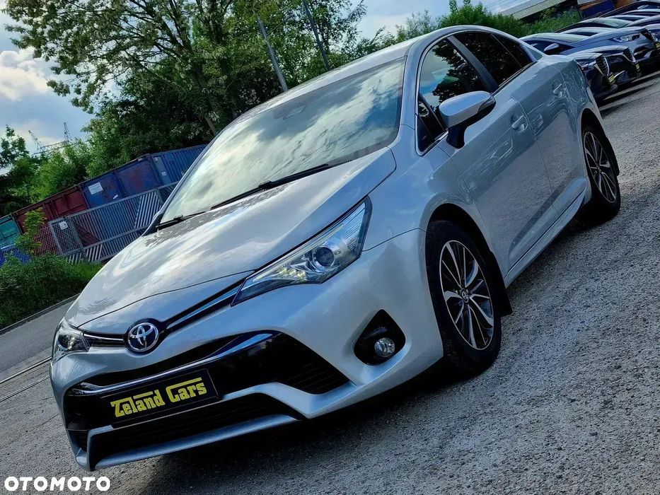 Toyota Avensis Lift Serwis LED Navi Kamera Climatronic Bluetooth Gwarancja!