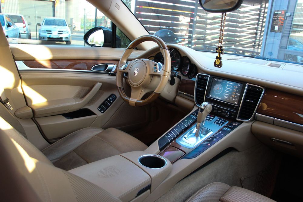 Porsche Panamera 2014