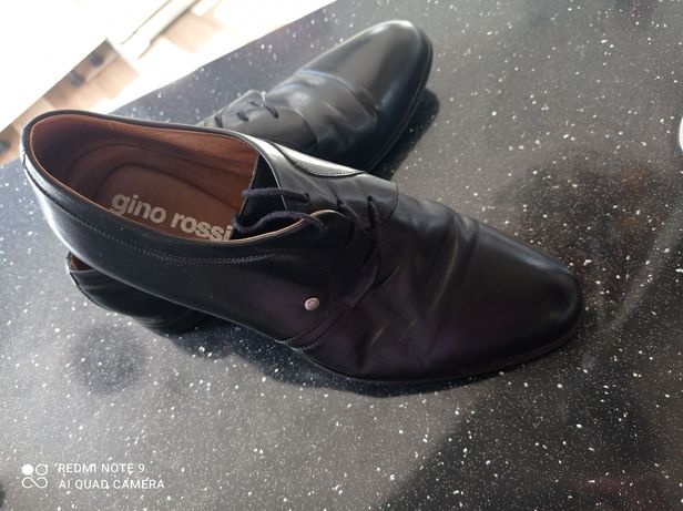 Markowe skórzane buty eleganckie męskie 42 Gino Rossi do garnitura