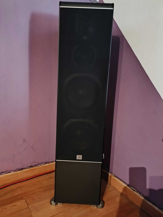Colunas de chão JBL