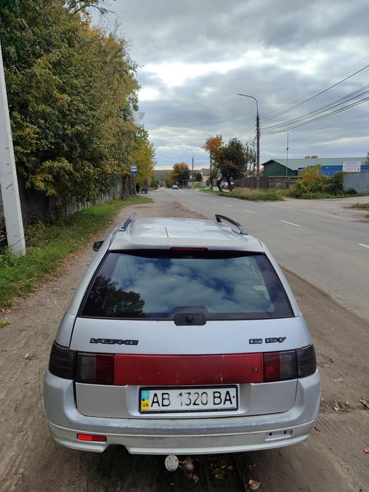 ВАЗ 2111 на повному ходу