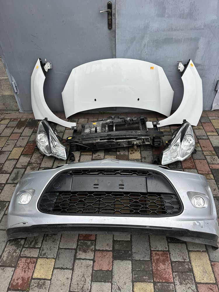 Бампер передний Citroen C3 2010-