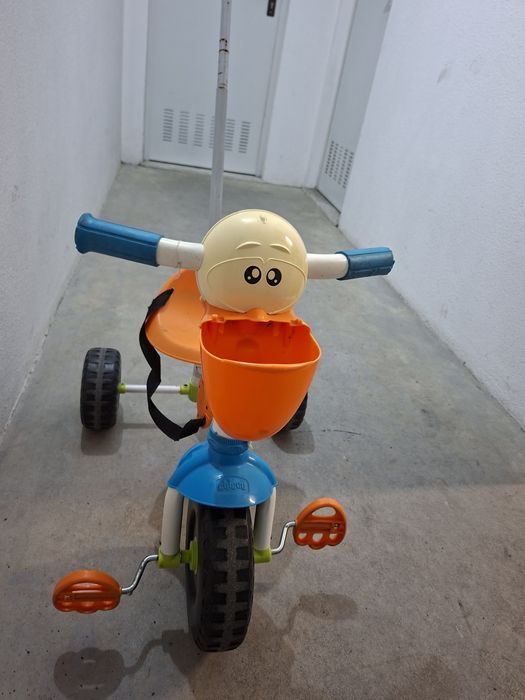 Triciclo de criança