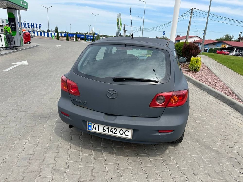 Продам своє авто Мазда 3БК 2003-2004 року