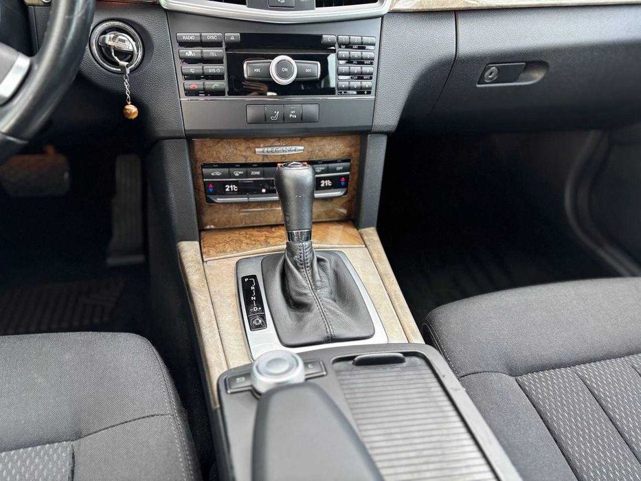 Mercedes-Benz E-Class 2010, 1.8 бензин, коробка передач автомат.