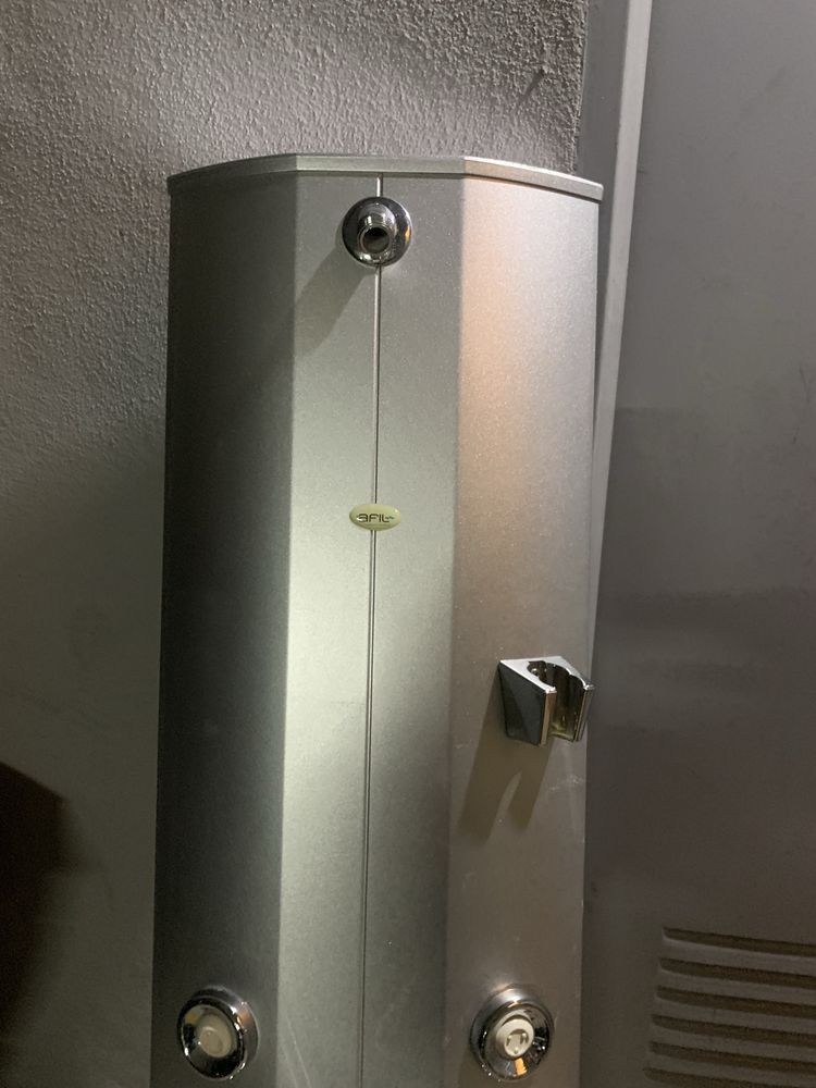 Coluna de banno cinza fosco como nova