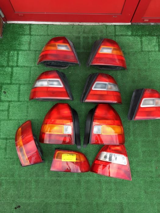 Honda Civic VI 5d 1995-97 Lampa Tył PRAWA Żółty Kierunek