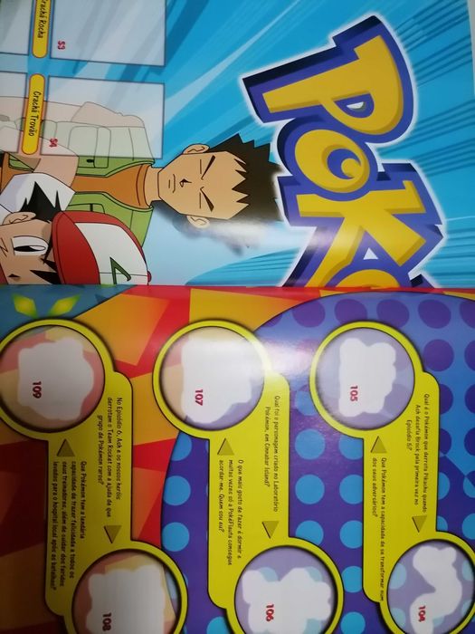 Caderneta Cromos POKÉMON c/Cartaz para Autocolantes Incluído MERLIN